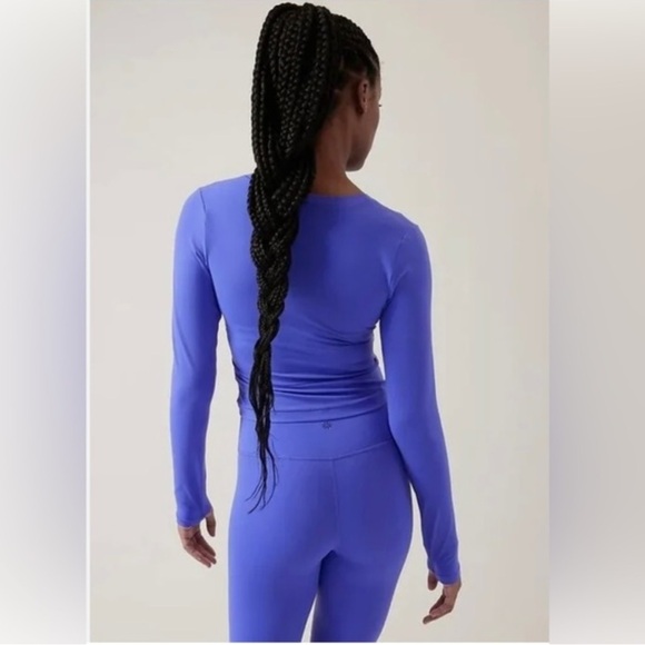 ATHLETA TRANSCEND WRAP TOP - Picture 3 of 10